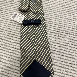 Burberry Men's Tie in Navy and Yellow Stripes